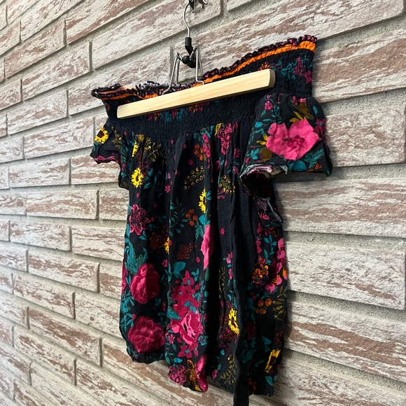 Rue 21 Floral Off the Shoulder Crop Top - Picture 4 of 10